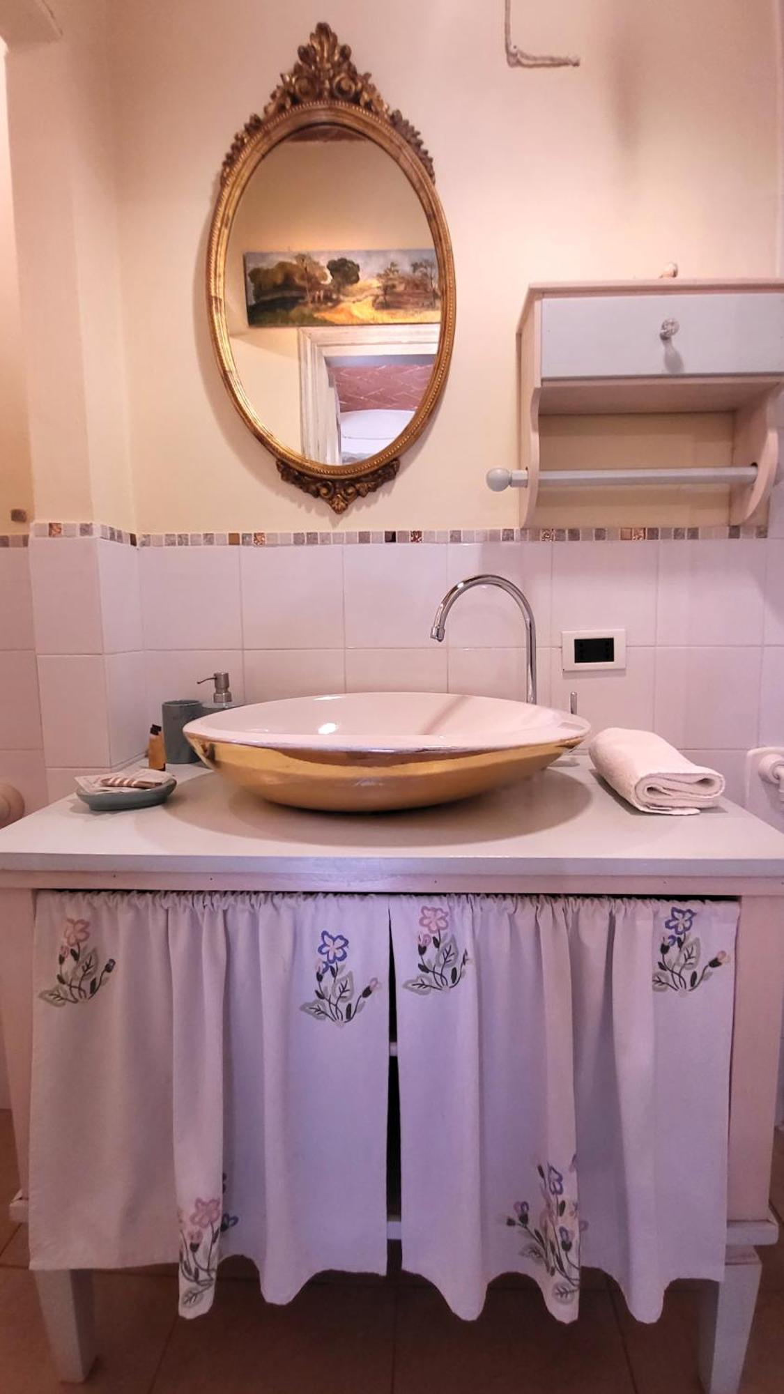 La Reginetta Holiday Home 特拉西梅诺湖畔托罗 外观 照片